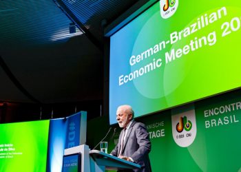 lula-fala-em-reciprocidade-apos-expulsao-de-delegado-dos-eua