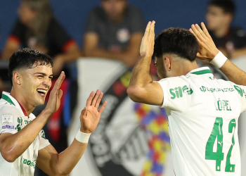 palmeiras-derrota-bragantino-para-manter-lideranca-no-brasileiro