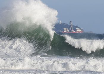 bombeiros-do-rj-realizaram-mais-de-8-mil-salvamentos-no-mar-em-2026