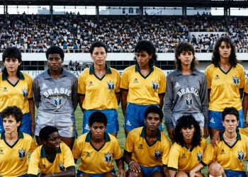 aprovada-na-camara,-lei-da-copa-feminina-reconhece-atletas-pioneiras
