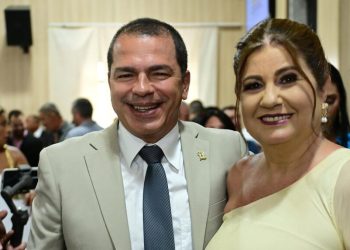 Frederico Paes recua em nomeação de Rosinha Garotinho por entraves judiciais