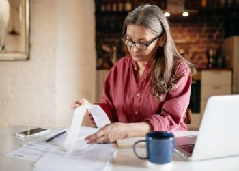 Como retomar o controle financeiro com o nome sujo?