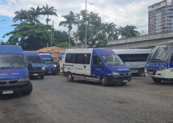 Superlotação e esperas prolongadas motivam revolta e protestos no transporte público de Campos