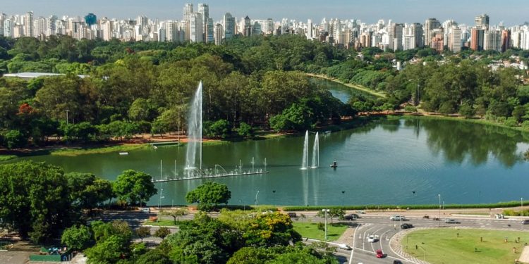 vai-viajar?-sp-e-rj-terao-sol-e-calor,-mas-frente-fria-traz-chuva-no-domingo-–-jovem-pan