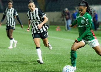 br-feminino:-palmeiras-goleia-atletico-mg-e-assume-vice-lideranca