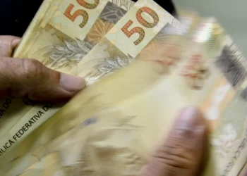 caixa-comeca-a-pagar-bolsa-familia-de-maio