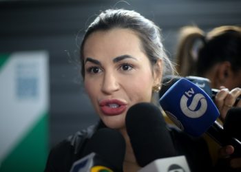 deolane-bezerra-e-presa-em-operacao-contra-lavagem-de-dinheiro-do-pcc-–-jovem-pan
