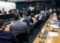 pedido-de-vista-adia-votacao-da-pec-do-fim-da-escala-6x1