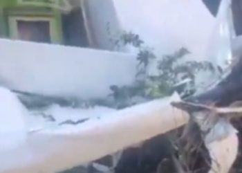 aviao-cai-em-area-residencial-e-piloto-morre-no-rio-de-janeiro-–-jovem-pan
