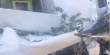 aviao-cai-em-area-residencial-e-piloto-morre-no-rio-de-janeiro-–-jovem-pan