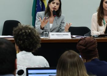 proposta-que-criminaliza-misoginia-avanca-na-camara dos-deputados