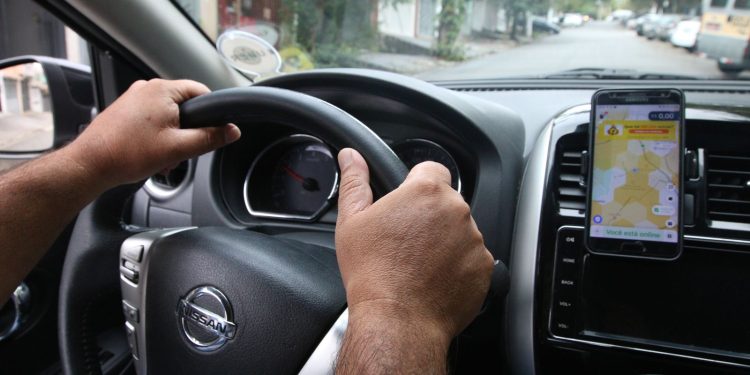 motorista-de-aplicativo-fica-mais-vulneravel-a-endividamentos