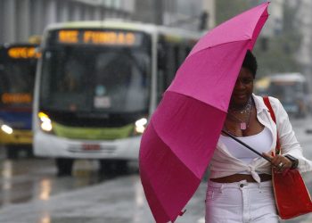 chuva-no-rj-cancela-show-em-transmissao-gratuita-de-jogo-do-brasil