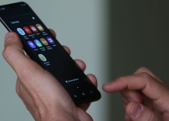 cabos-colocados-em-rios-no-norte-levam-internet-a-6-milhoes-de-pessoas