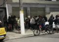 Solidariedade que alimenta: padaria em Campos distribui pães e bolos para pessoas em situação de vulnerabilidade