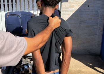 PM prende homem e evita que ele mate a companheira na praia de Grussaí