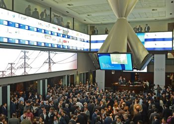 ibovespa-volta-aos-174-mil-pontos-com-aposta-na-selic,-e-dolar-cai