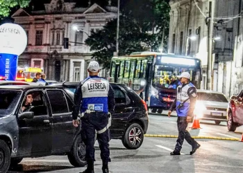 operacao-lei-seca-promove-acoes-educativas-durante-jogo-do-brasil