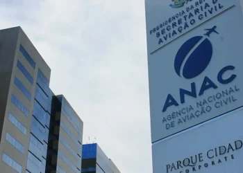 anac-alerta-para-risco-de-trote-com-oleo-de-aviao-apos-morte-de-piloto