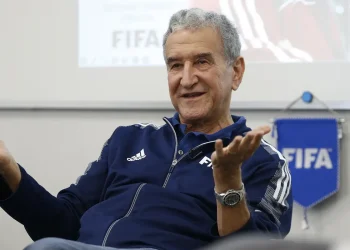 parreira-apresenta-melhora-e-pode-deixar-uti-ate-o-final-de-semana