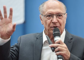 alckmin-diz-que-milei-presta-desservico-a-argentina