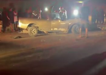 Motorista fica gravemente ferido ao colidir com ônibus na Campos-Grussai