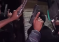 Clima de terror em Campos: bandidos ostentam armas em vídeo após execução de irmãos em Morro do Coco