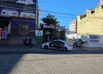 Ação do programa Centro Mais Seguro mira estabelecimentos comerciais por suspeita de receptação em Campos