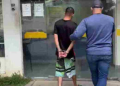 Polícia Civil prende em Campos homem acusado de torturar, cortar cabelo e queimar companheira após término
