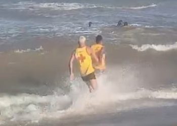 Guarda-vidas salvam mais de 600 banhistas nas praias do Norte Fluminense só no primeiro semestre deste ano