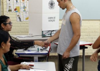 com-envelhecimento-da-populacao,-eleitorado-jovem-recua-22%-em-16-anos