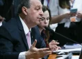 relator-da-ccj-do-senado-vota-a-favor-da-pec-do-fim-da-escala-6×1