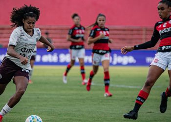 brasileirao-feminino:-flamengo-vence-ferroviara-nas-quartas-por-1-a-0