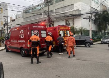 Acidente entre bike elétrica e carro deixa jovem ferido na Pelinca