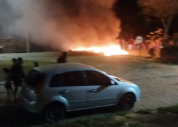 Manifestantes bloqueiam Campos-Vitória contra prisão de produtor rural acusada de ser fruto de vingança de ex-amante