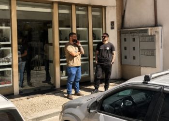 Polícia realiza operação em Campos contra joalherias suspeitas de comprar R$ 85 mil em joias furtadas por ex-funcionária