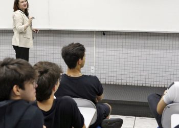 mais-de-625-mil-pessoas-fazem-a-prova-nacional-docente-neste-domingo