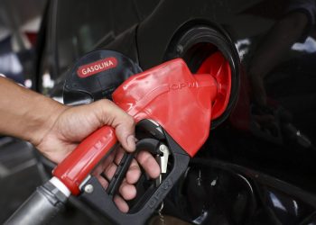 nova-lei-aumenta-penas-para-furto-e-roubo-de-combustiveis