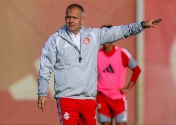 internacional-contrata-tecnico-eduardo-baptista-ate-o-fim-da-temporada
