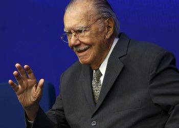 sarney-e-internado-no-sirio-libanes-para-tratar-pneumonia