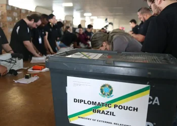 quase-1-milhao-de-brasileiros-no-exterior-poderao-votar-nas-eleicoes
