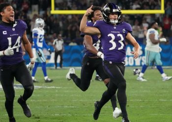 no-ultimo-segundo,-baltimore-ravens-batem-dallas-cowboys-no-rio
