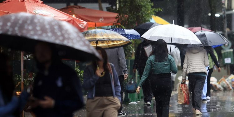 centro-oeste-e-sudeste-do-pais-tem-chuva com-rajadas-de-vento