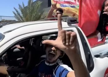 “Time de Lula” faz grande carreata em Campos liderada por Lindbergh Farias