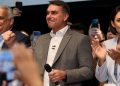 flavio-bolsonaro-recebe-apoio-de-partidos-e-fala-em-mudar-constituicao