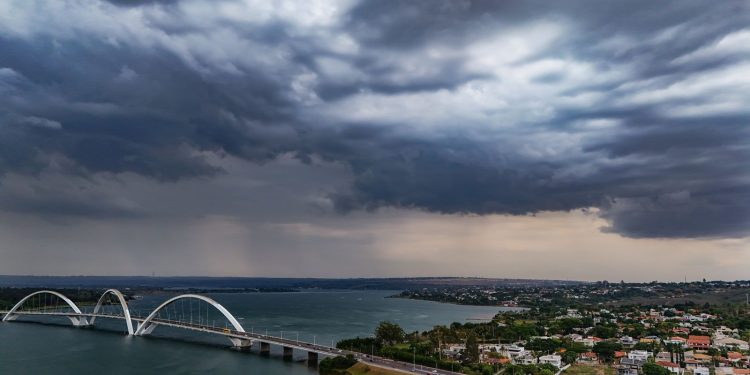chuvas-diminuem-no-pais,-mas-temporal-persiste-na-regiao-sul