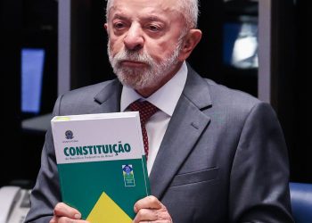 lula-faz-campanha-em-mg-e-celebra-fim-da-jornada-6×1