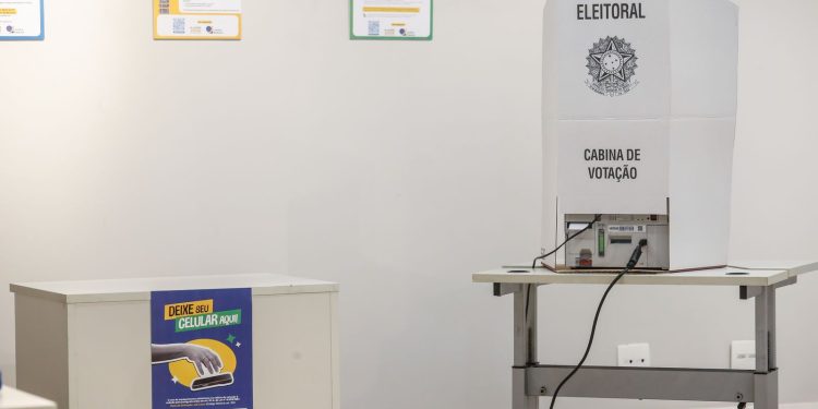 eleitores-de-itaguai,-no-rio,-votam-domingo-tambem-para-prefeito