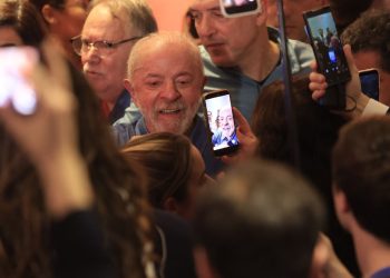 lula-agradece-votos-e-diz-que-teve-de-vencer-intromissao-vinda-de-fora