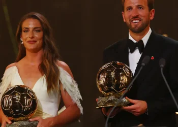 harry-kane-e-alexia-putellas-vencem-premio-bola-de-ouro-de-2026